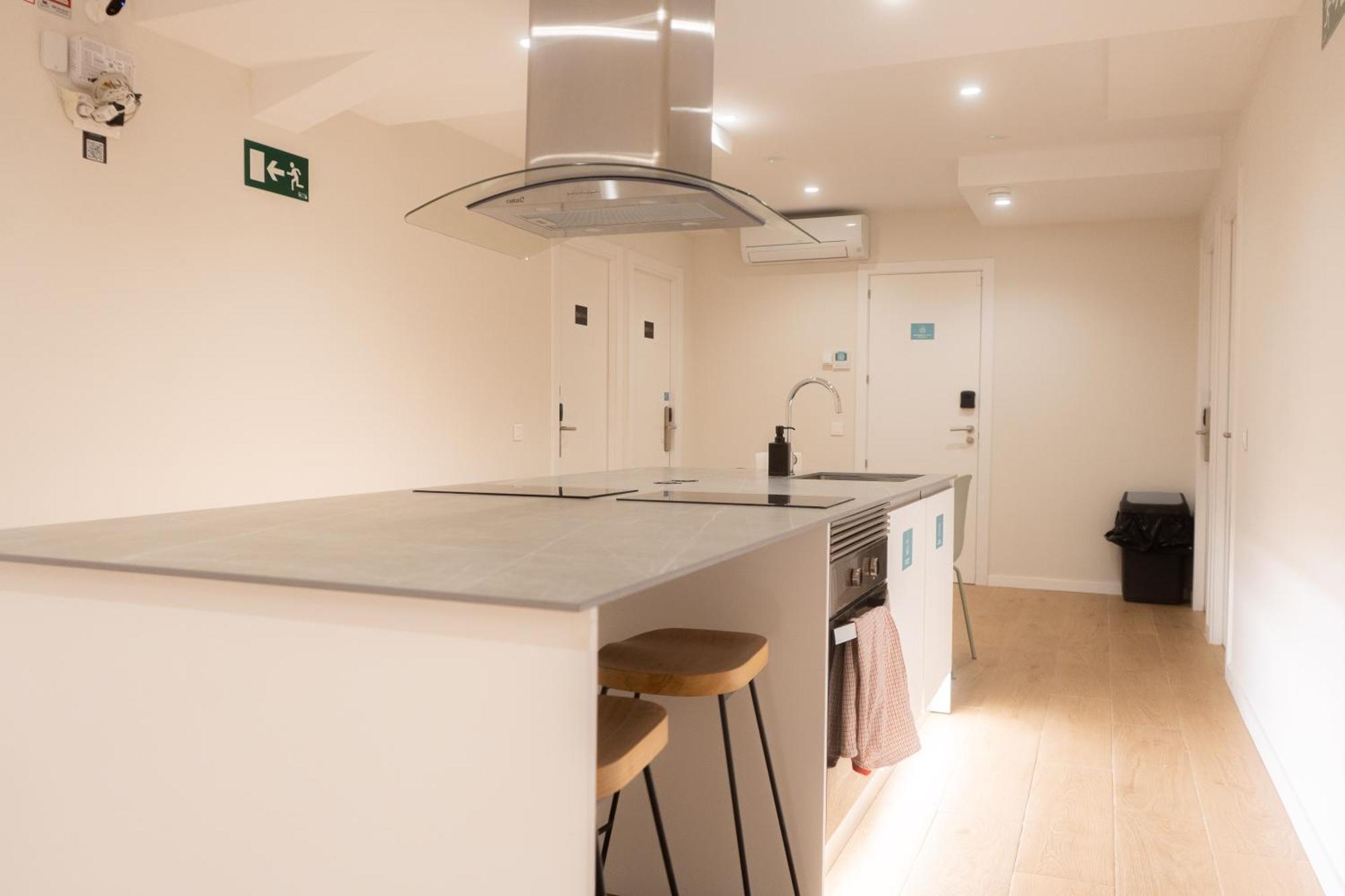מדריד I'M Room Suites Nuevos Ministerios - Bernabeu 'Digital Access' מראה חיצוני תמונה